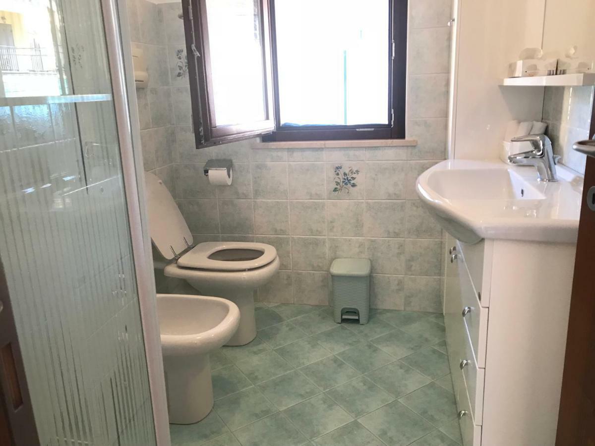 Appartamento Nonna Maria Garda Lake Padenghe sul Garda Kültér fotó